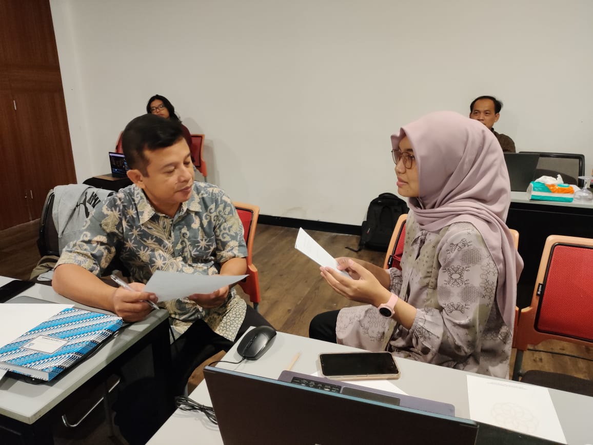 Tingkatkan Daya Saing, Pustakawan UNIMMA ikuti ToT Knowledge Management For Librarian