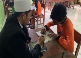 Metode Sorogan Tingkatkan Kualitas Membaca Al-Qur’an Siswa di SD Negeri Mejing 2