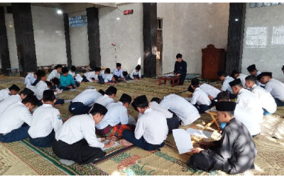Hukuman Berpengaruh terhadap Kedisiplinan Santri di Ponpes Luqman Al-Hakim Magelang