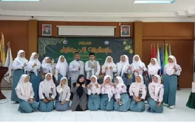 Guru PAI Jadi Garda Terdepan Pembinaan Etika Berbusana Muslimah di SMK Negeri 1 Magelang